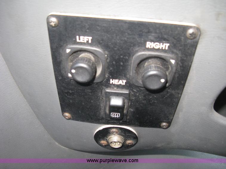 image for item D8364 2008 Ford E450 Super Duty Starcraft transit bus