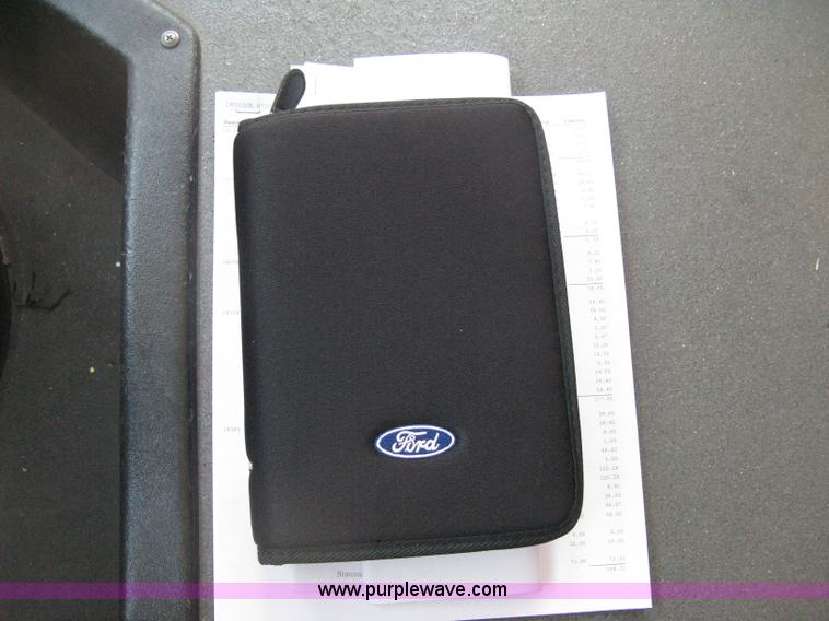 image for item D8364 2008 Ford E450 Super Duty Starcraft transit bus