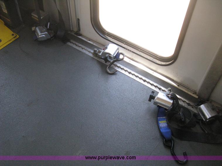 image for item D8364 2008 Ford E450 Super Duty Starcraft transit bus