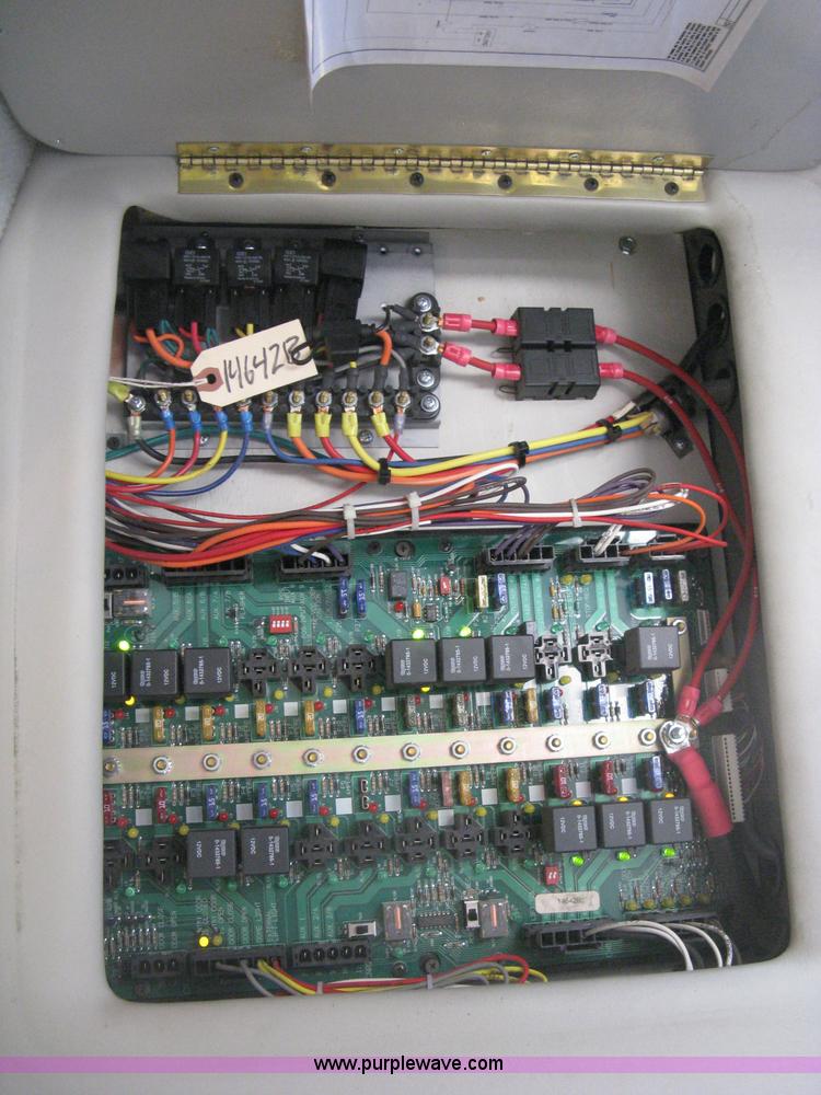 image for item D8364 2008 Ford E450 Super Duty Starcraft transit bus