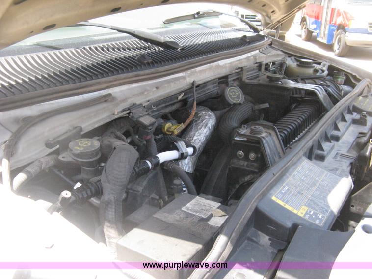 image for item D8364 2008 Ford E450 Super Duty Starcraft transit bus