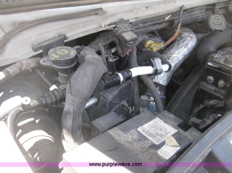 image for item D8364 2008 Ford E450 Super Duty Starcraft transit bus