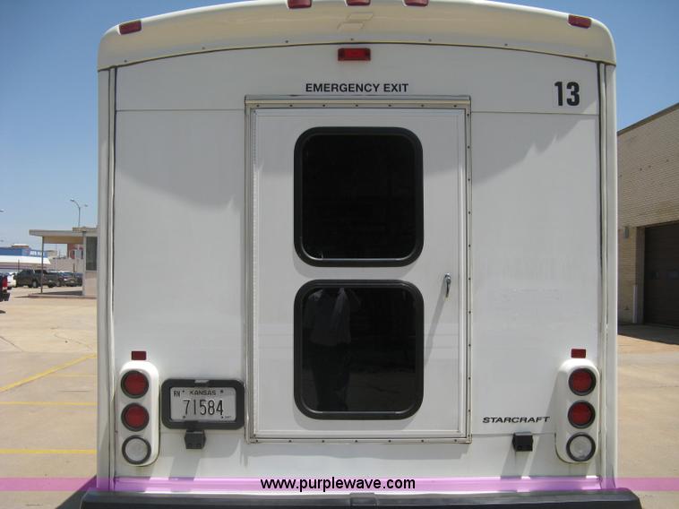 image for item D8364 2008 Ford E450 Super Duty Starcraft transit bus