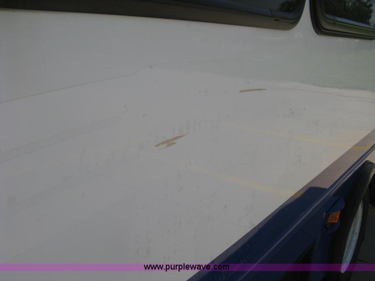 image for item D8364 2008 Ford E450 Super Duty Starcraft transit bus