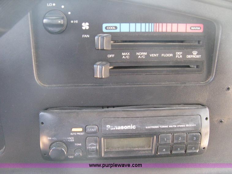 image for item D8365 1994 Ford E350 Collins transit bus