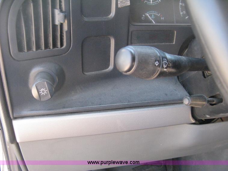 image for item D8365 1994 Ford E350 Collins transit bus