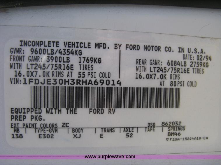 image for item D8365 1994 Ford E350 Collins transit bus