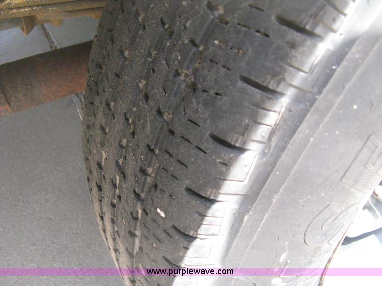 image for item D8365 1994 Ford E350 Collins transit bus