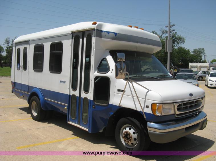 image for item D8366 1998 Ford E350 Eldorado transit bus