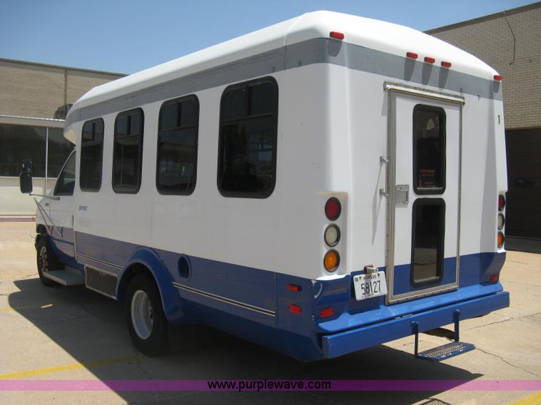 image for item D8366 1998 Ford E350 Eldorado transit bus