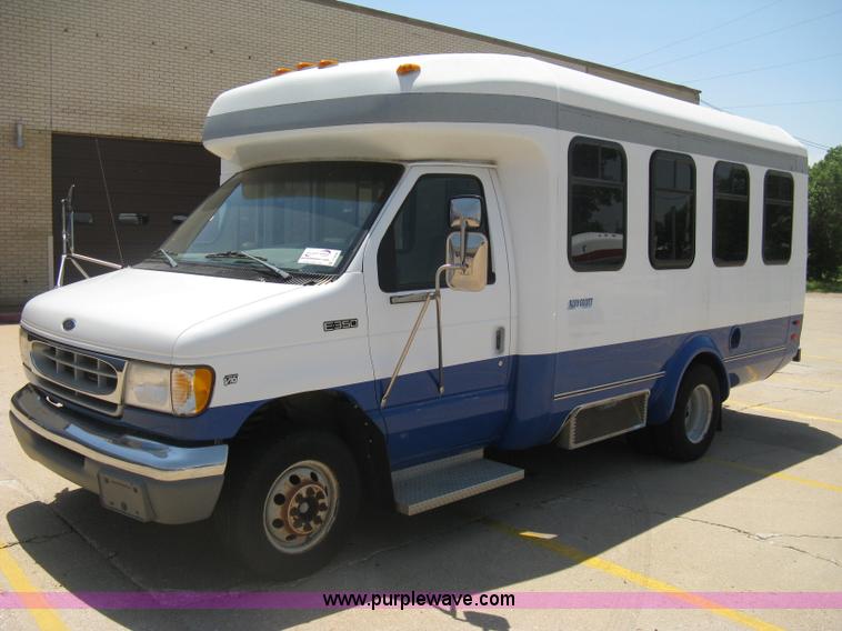image for item D8366 1998 Ford E350 Eldorado transit bus