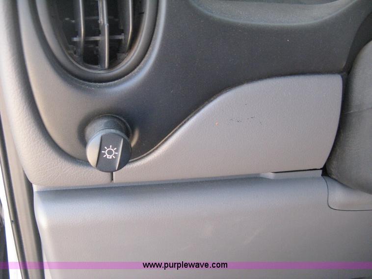 image for item D8366 1998 Ford E350 Eldorado transit bus