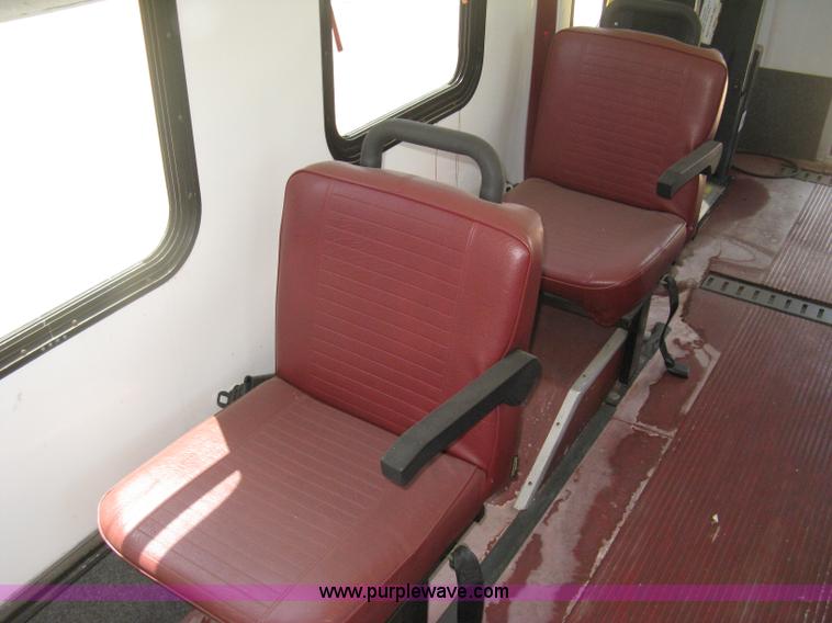 image for item D8366 1998 Ford E350 Eldorado transit bus