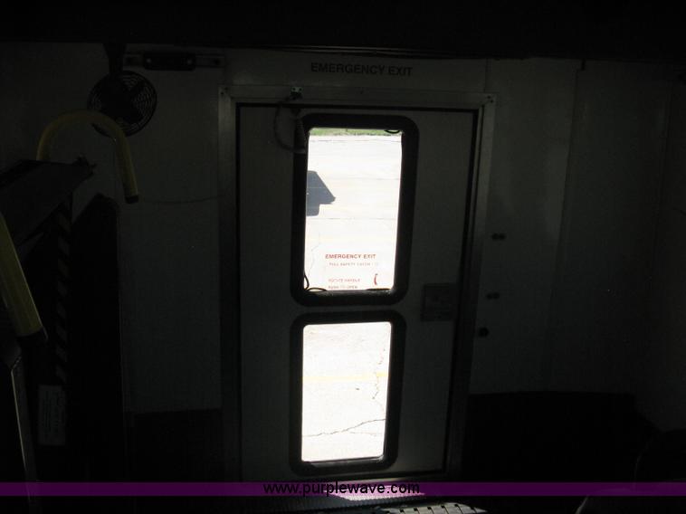 image for item D8366 1998 Ford E350 Eldorado transit bus