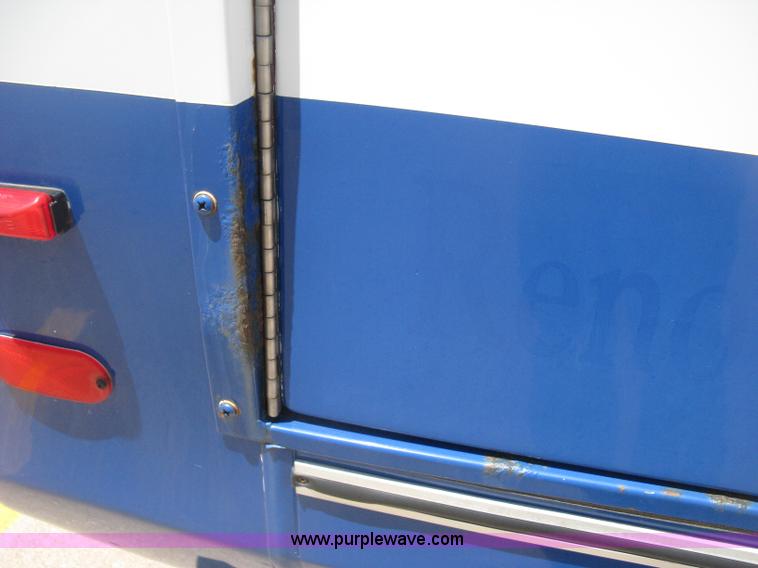 image for item D8366 1998 Ford E350 Eldorado transit bus