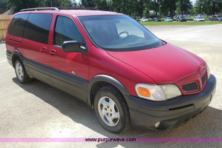 image for item D8385 2001 Pontiac Montana minivan