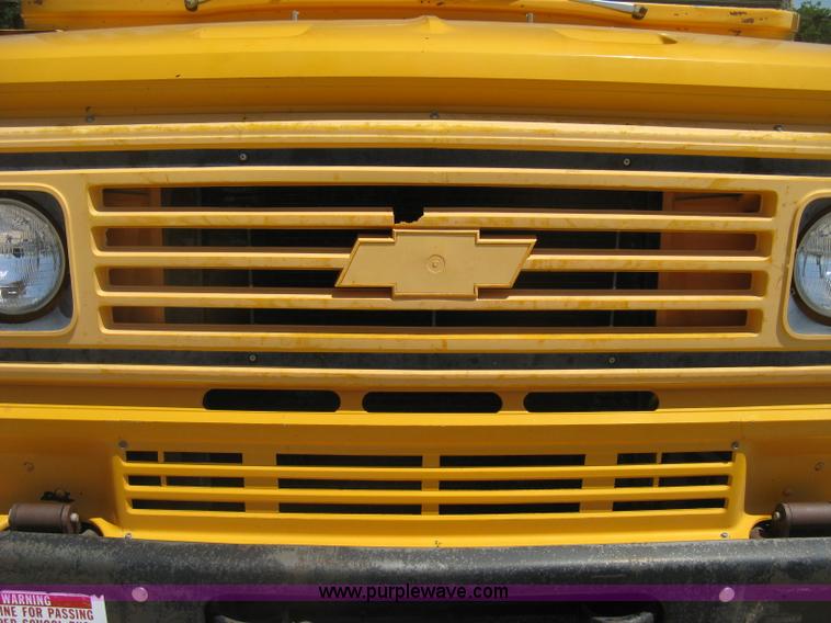 image for item D8386 1990 Chevrolet 60 Blue Bird school bus