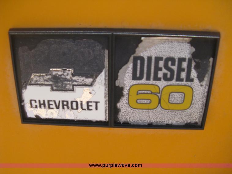 image for item D8386 1990 Chevrolet 60 Blue Bird school bus