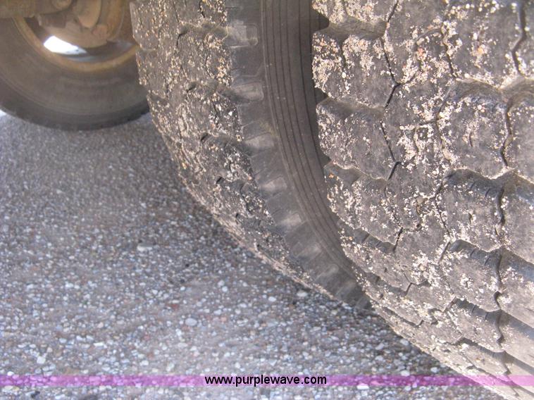 image for item D8386 1990 Chevrolet 60 Blue Bird school bus