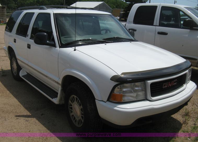 image for item D8390 1998 GMC Jimmy SL SUV