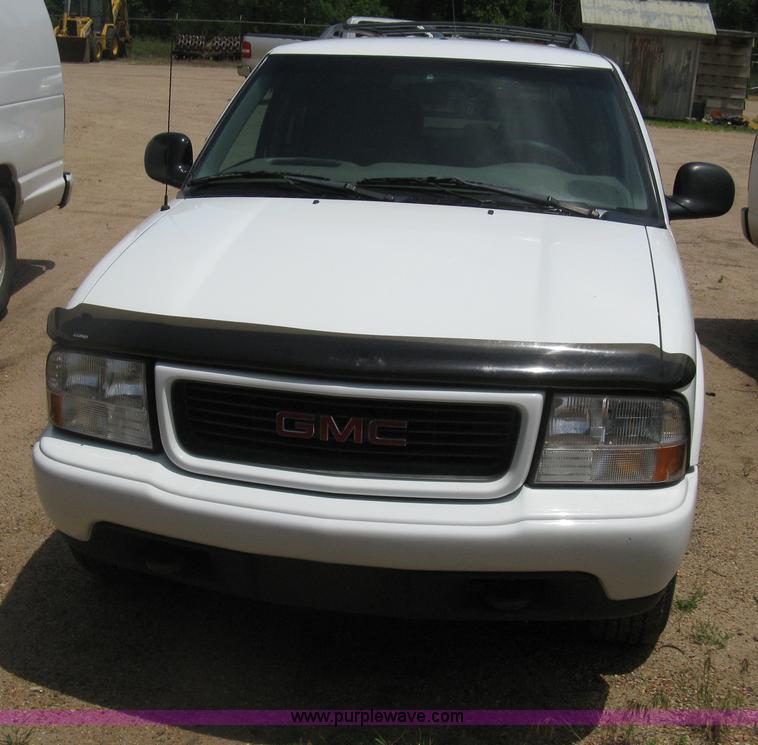 image for item D8390 1998 GMC Jimmy SL SUV