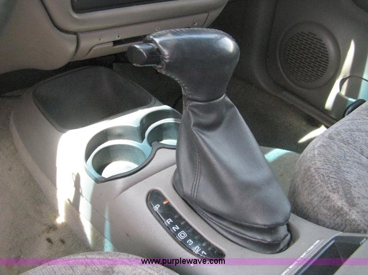 image for item D8390 1998 GMC Jimmy SL SUV