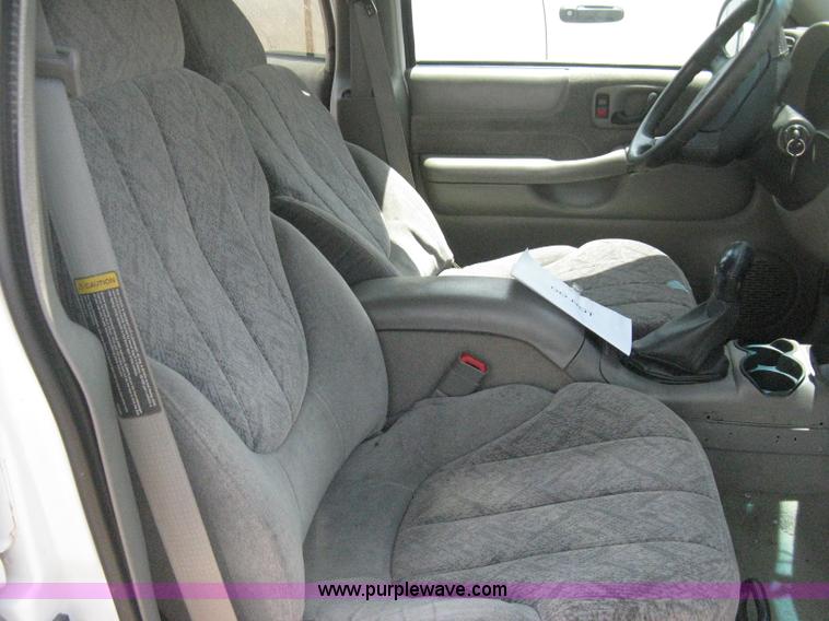 image for item D8390 1998 GMC Jimmy SL SUV