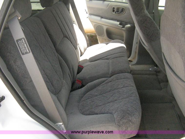 image for item D8390 1998 GMC Jimmy SL SUV