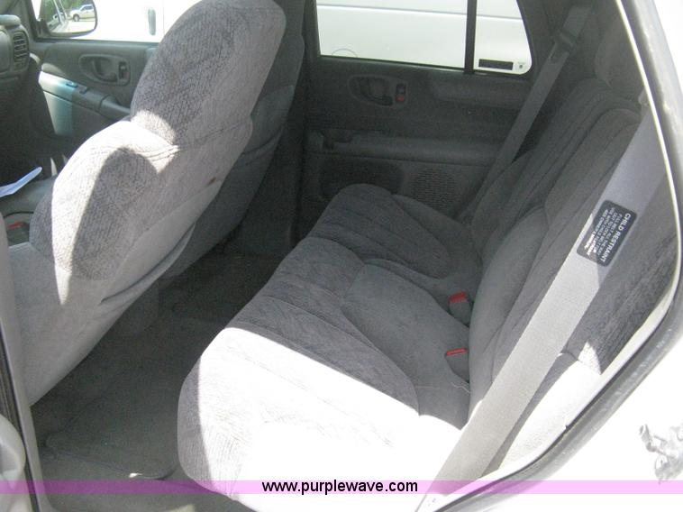 image for item D8390 1998 GMC Jimmy SL SUV