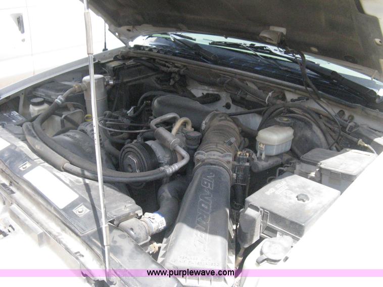 image for item D8390 1998 GMC Jimmy SL SUV