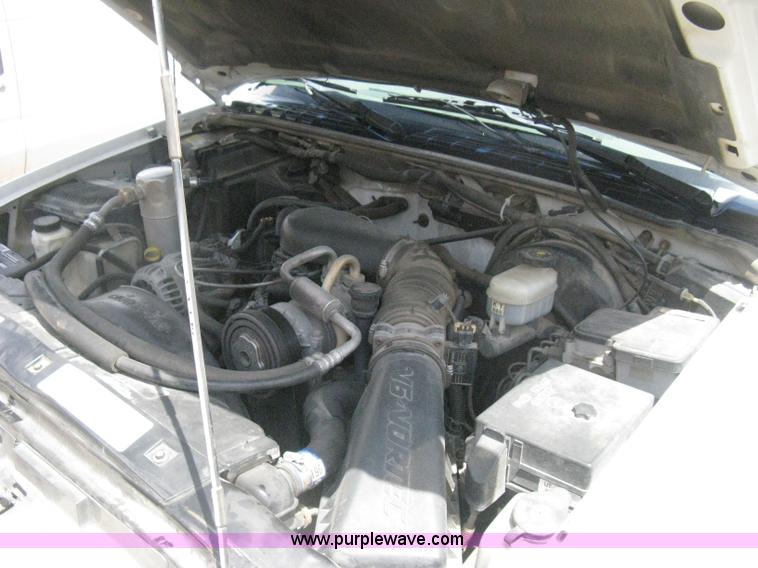 image for item D8390 1998 GMC Jimmy SL SUV