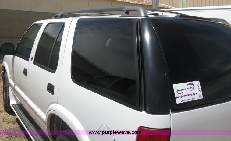 image for item D8390 1998 GMC Jimmy SL SUV