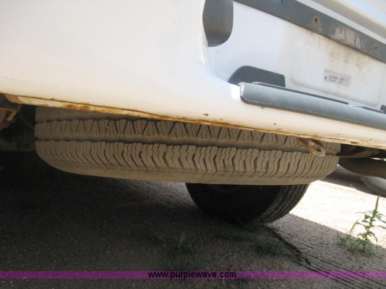 image for item D8390 1998 GMC Jimmy SL SUV