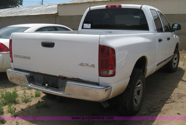 image for item D8391 2002 Dodge Ram 1500 SLT Quad Cab pickup truck