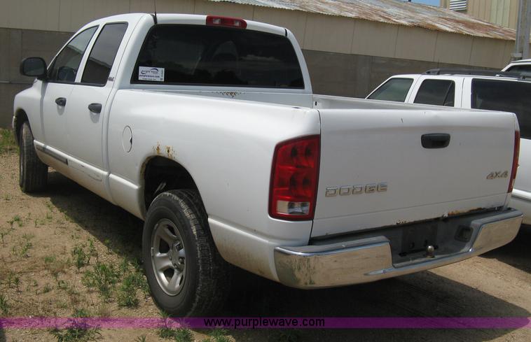 image for item D8391 2002 Dodge Ram 1500 SLT Quad Cab pickup truck