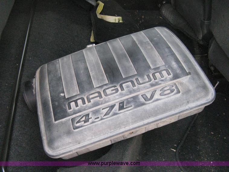 image for item D8391 2002 Dodge Ram 1500 SLT Quad Cab pickup truck