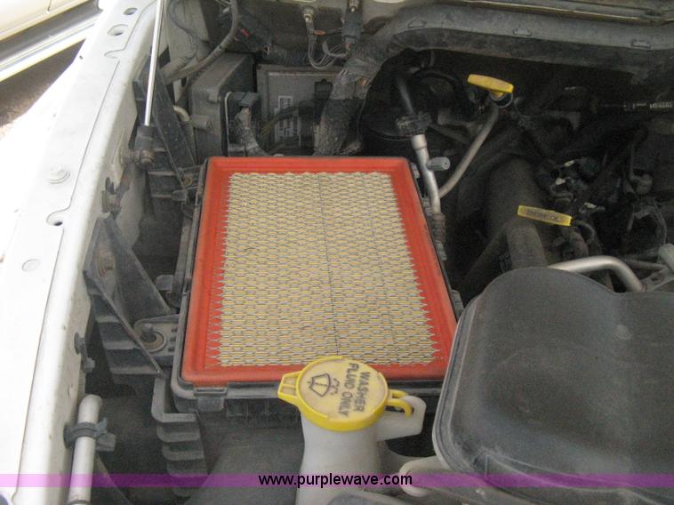 image for item D8391 2002 Dodge Ram 1500 SLT Quad Cab pickup truck