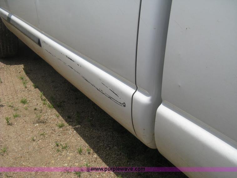 image for item D8391 2002 Dodge Ram 1500 SLT Quad Cab pickup truck