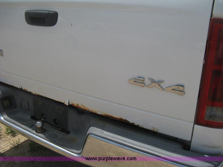 image for item D8391 2002 Dodge Ram 1500 SLT Quad Cab pickup truck