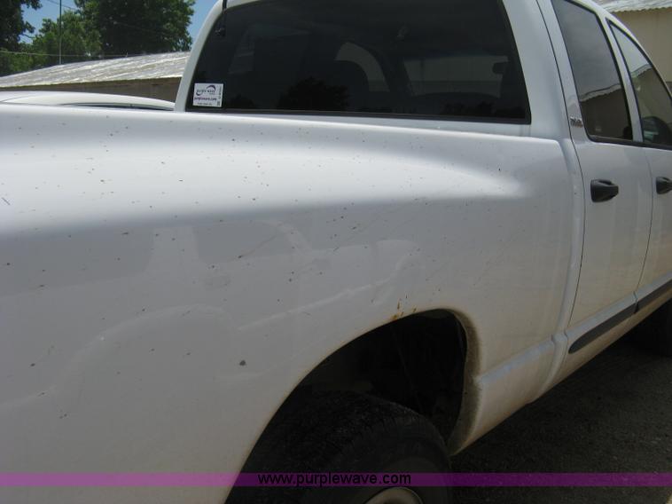 image for item D8391 2002 Dodge Ram 1500 SLT Quad Cab pickup truck