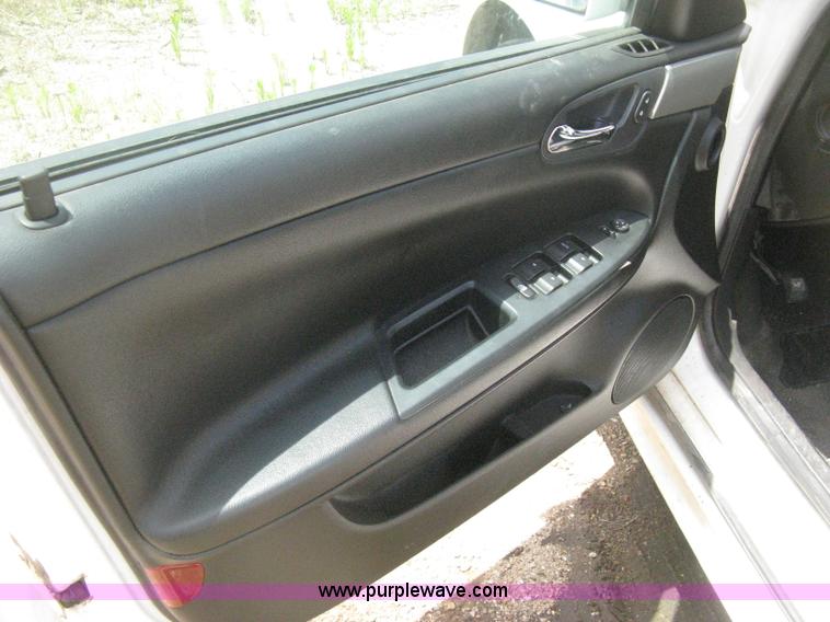 image for item D8392 2009 Chevrolet Impala Police