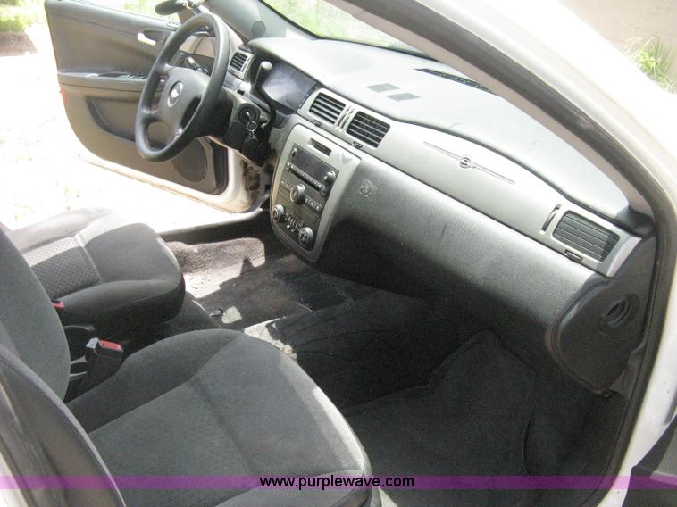 image for item D8392 2009 Chevrolet Impala Police