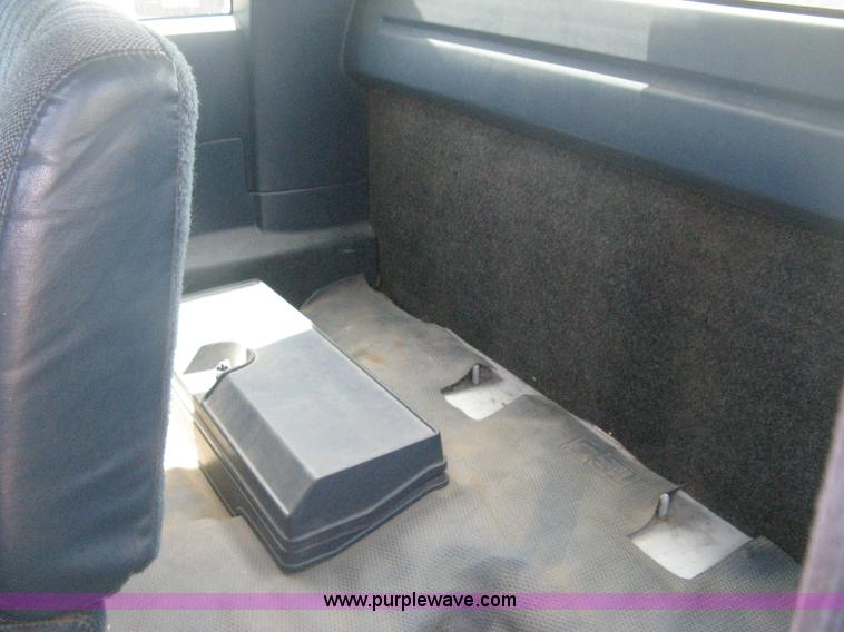 image for item D8393 1994 Chevrolet 1500 Extended Cab pickup truck