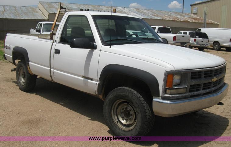 image for item D8394 1998 Chevrolet Cheyenne 2500 pickup truck