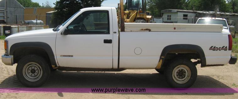 image for item D8394 1998 Chevrolet Cheyenne 2500 pickup truck