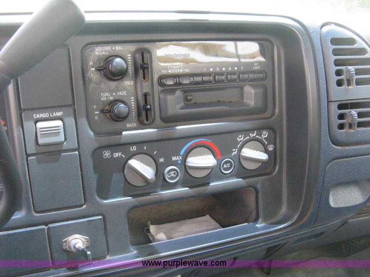 image for item D8394 1998 Chevrolet Cheyenne 2500 pickup truck