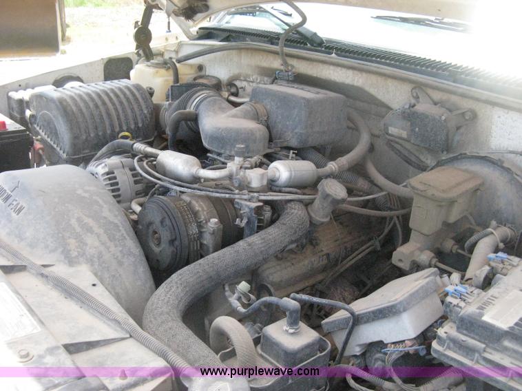 image for item D8394 1998 Chevrolet Cheyenne 2500 pickup truck