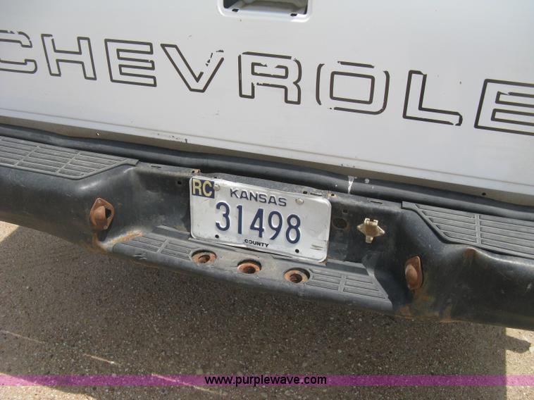 image for item D8394 1998 Chevrolet Cheyenne 2500 pickup truck