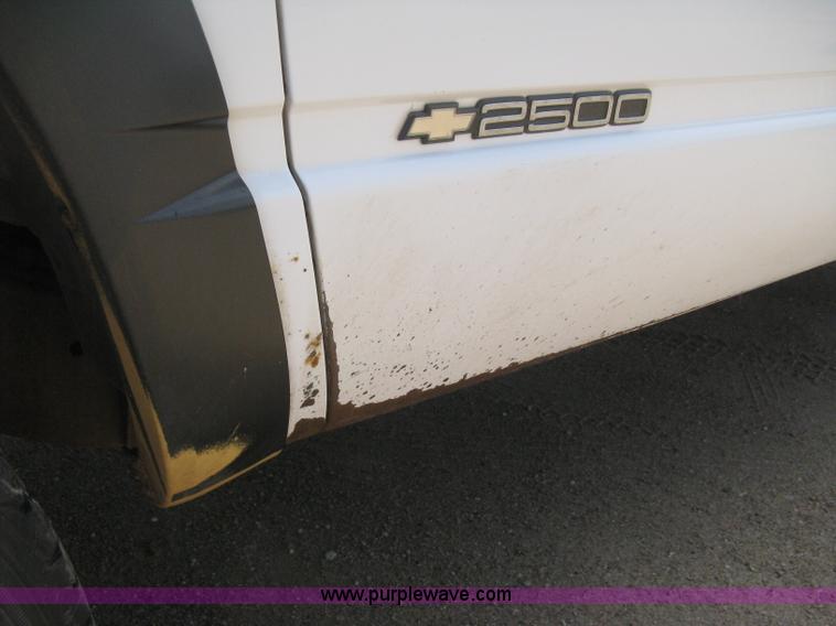 image for item D8394 1998 Chevrolet Cheyenne 2500 pickup truck