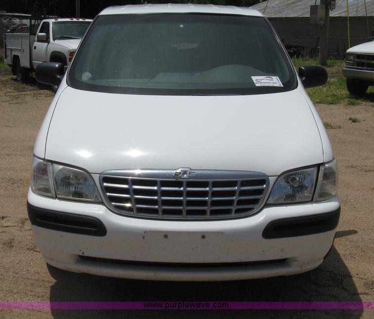 image for item D8395 1997 Chevrolet Venture minivan